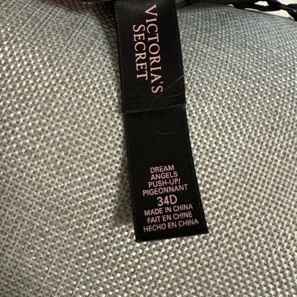 Victorias Secret Dream Angels Push Up Bra - Picture 7 of 7